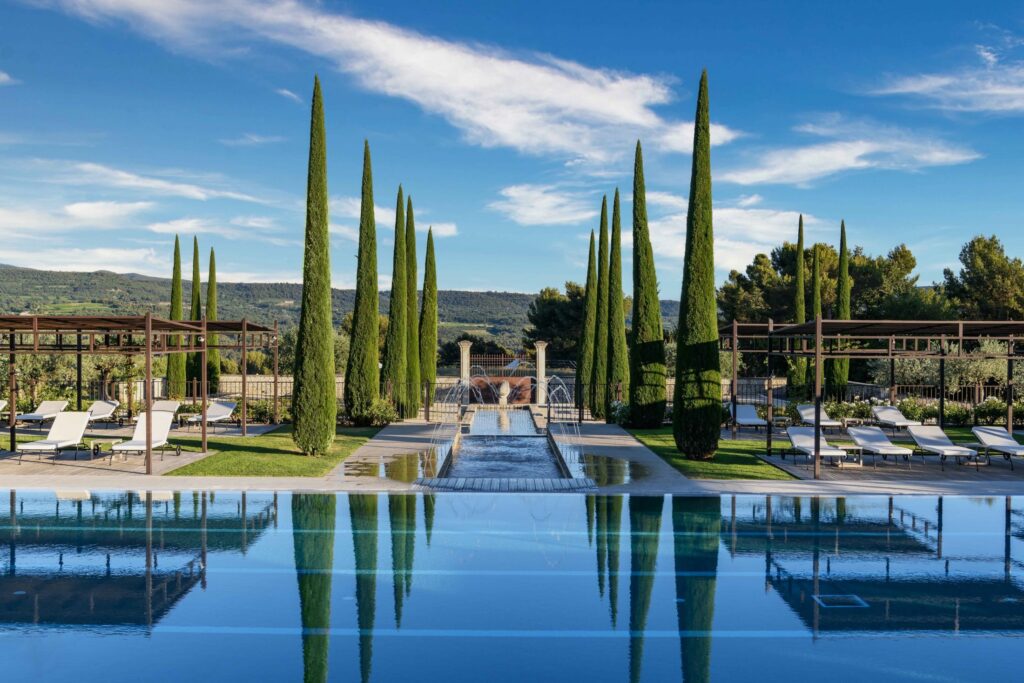 Deux hôtels vauclusiens au palmarès du Forbes Travel Guide 2025