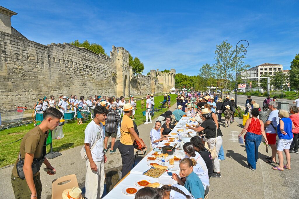 7 000 convives ont participé au « Curieux Banquet »