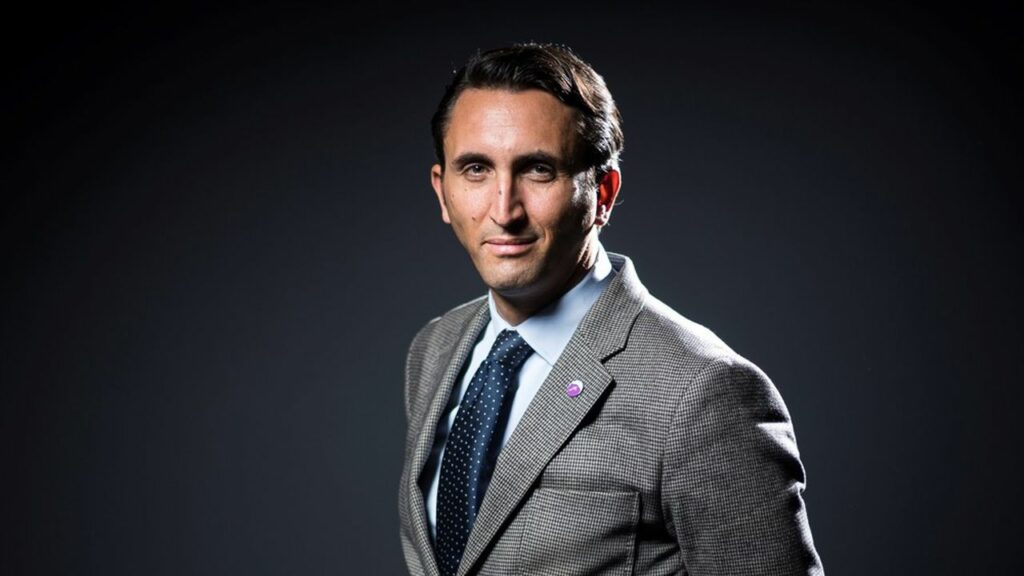 Coup de théâtre, Julien Aubert renonce à se présenter à Avignon